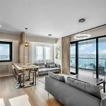 Majestic Skyline Appartement