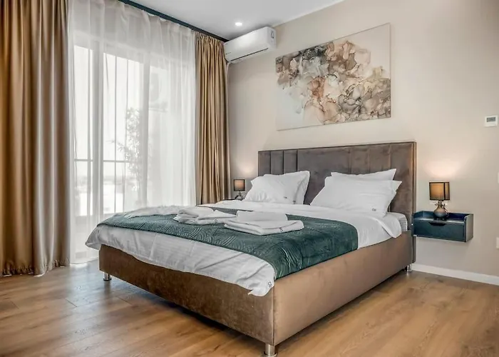 Majestic Skyline Apartament